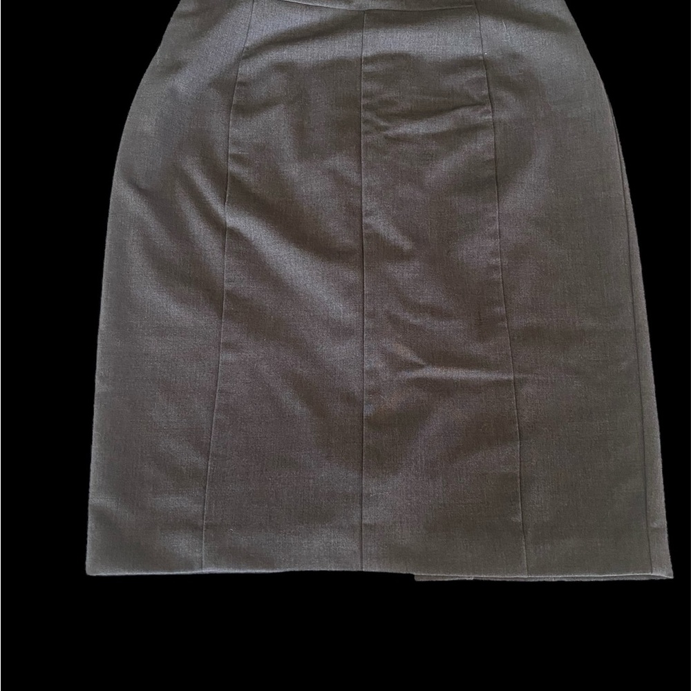 Elegant Gray Pencil Skirt